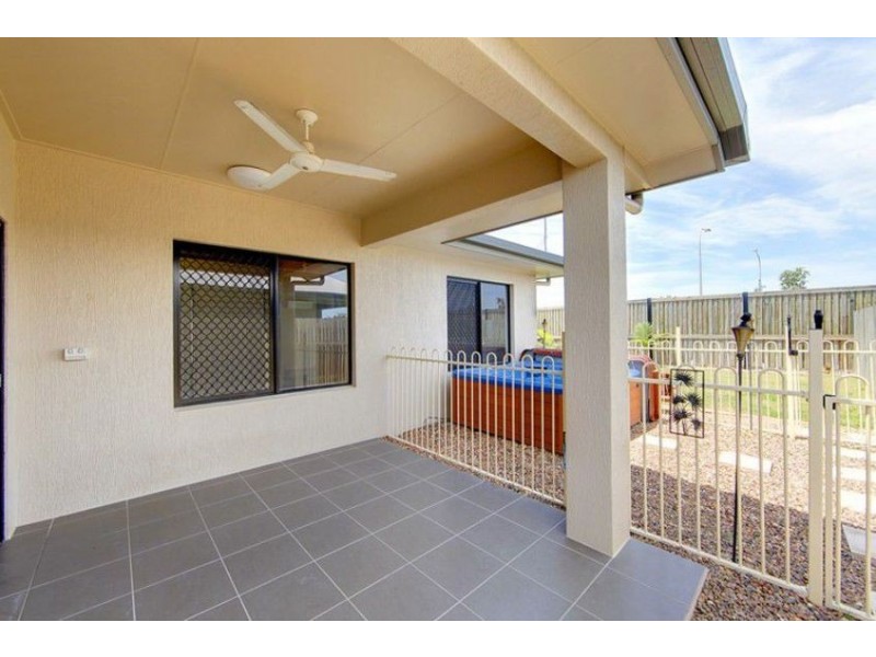 28 Makena Circuit, Burdell QLD 4818