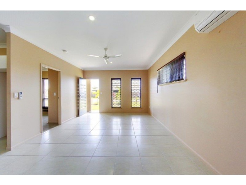 28 Makena Circuit, Burdell QLD 4818