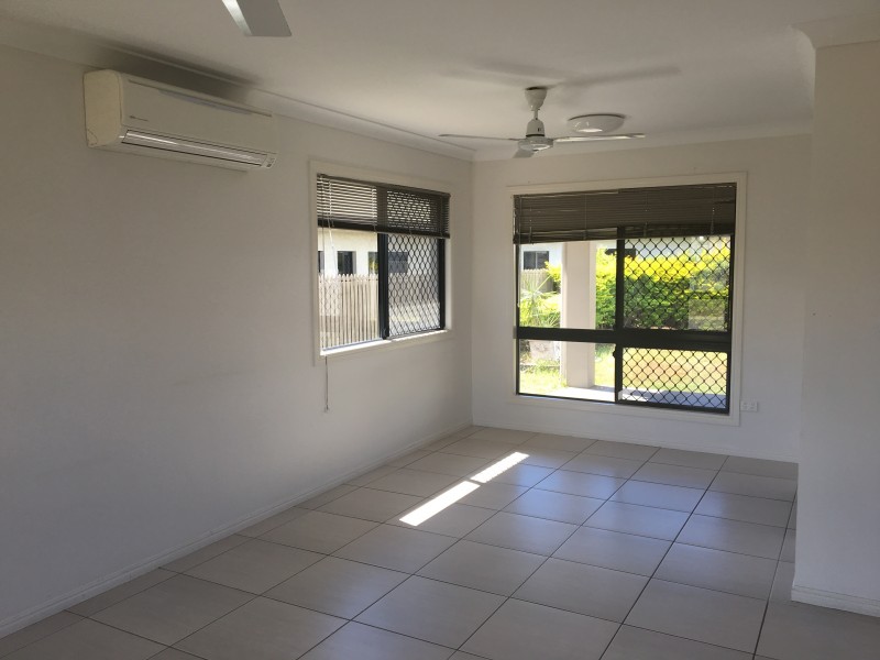 24 Tahlia Cct, Mount Louisa QLD 4814