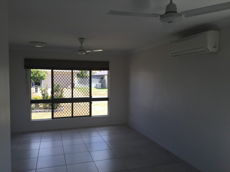 24 Tahlia Cct, Mount Louisa QLD 4814