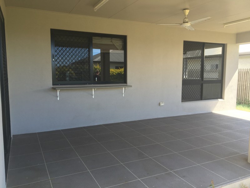 24 Tahlia Cct, Mount Louisa QLD 4814