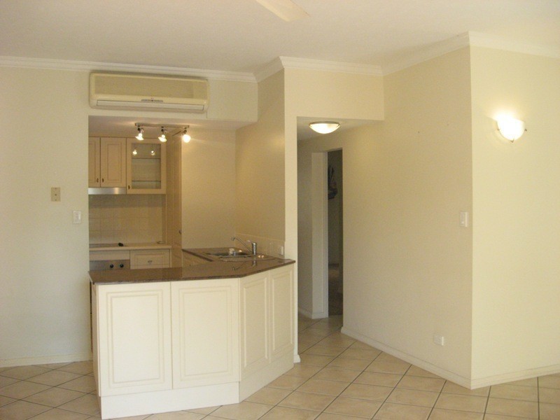 12/18 The Strand, North Ward QLD 4810