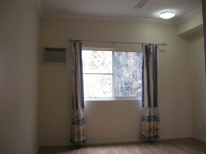 12/18 The Strand, North Ward QLD 4810