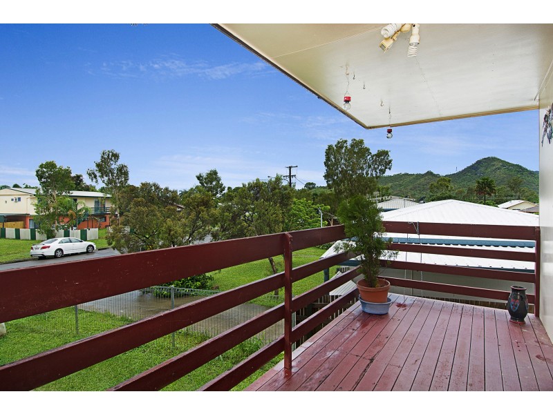 35 Falcon Cres, Condon QLD 4815