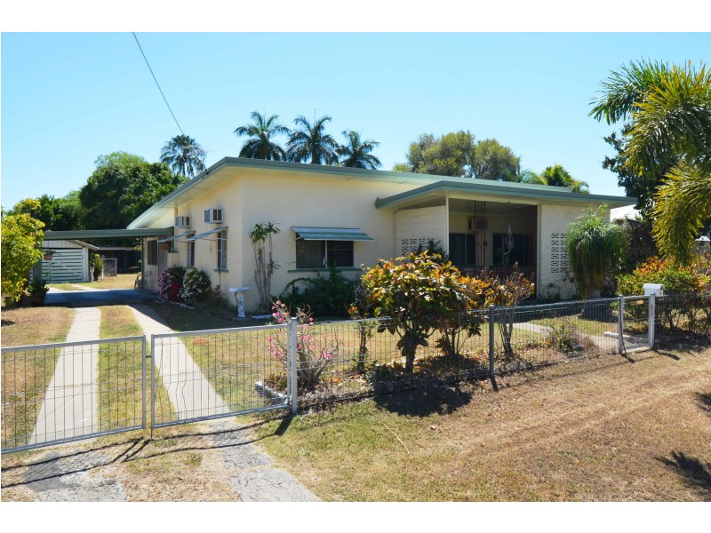 24 Keenan St, Oonoonba QLD 4811