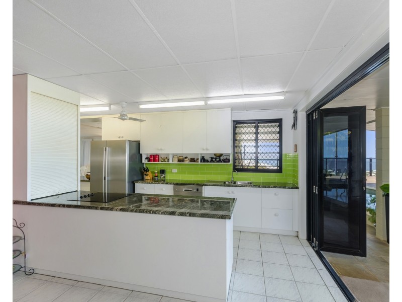 1 Balmoral Drive, Castle Hill QLD 4810