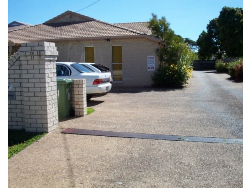 2/35 Granville St, Pimlico QLD 4812