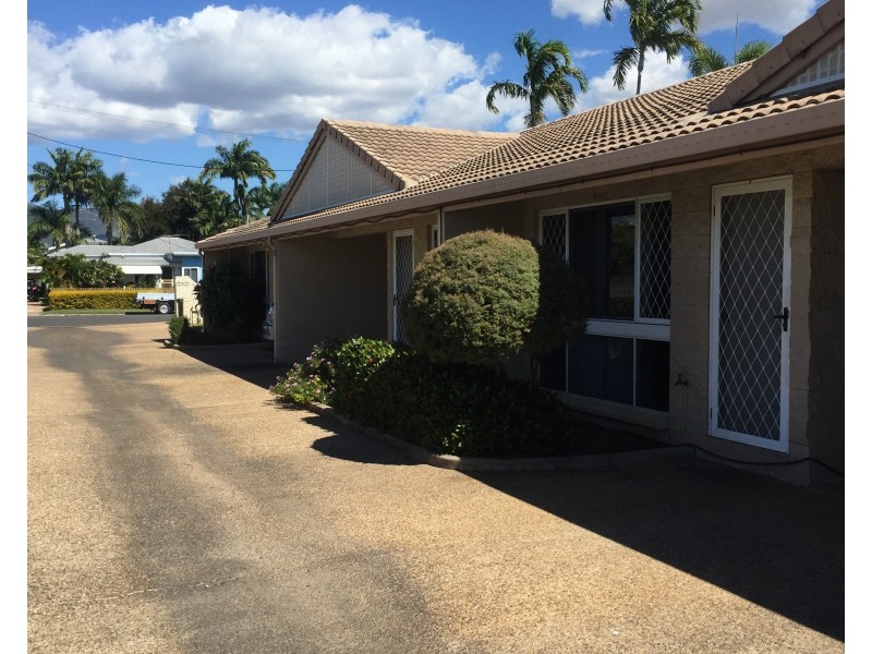 2/35 Granville St, Pimlico QLD 4812