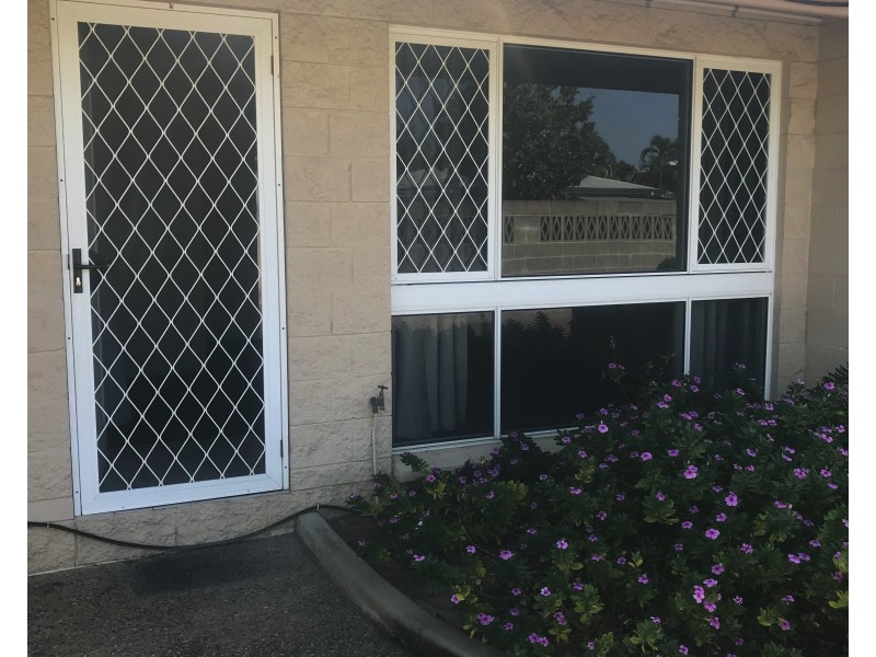 2/35 Granville St, Pimlico QLD 4812