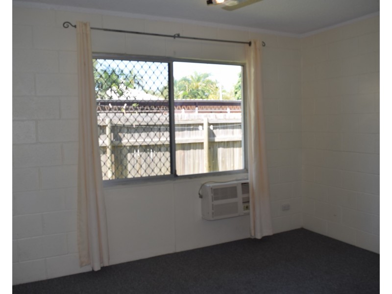 4/7 Mcintosh St, Hermit Park QLD 4812