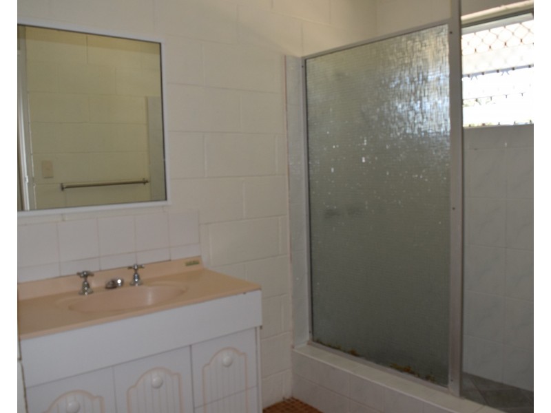 4/7 Mcintosh St, Hermit Park QLD 4812