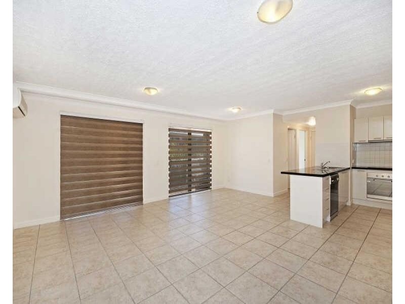 100 Ninth Avenue, Railway Estate QLD 4810