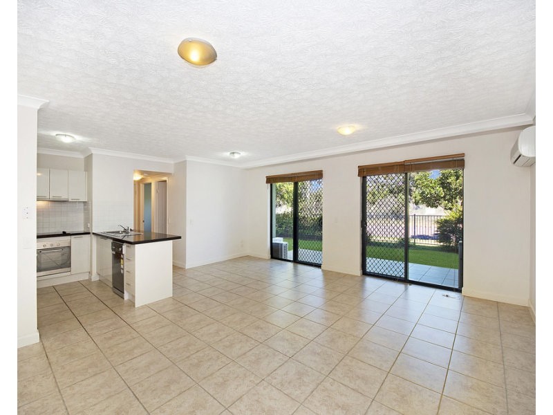 100 Ninth Avenue, Railway Estate QLD 4810