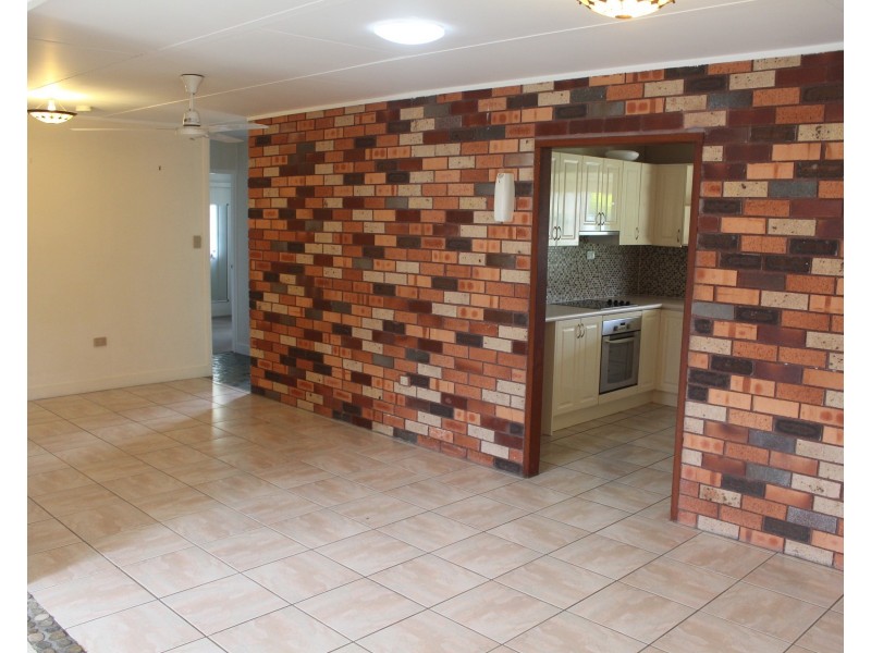 14 Woodlea Ct, Kelso QLD 4815