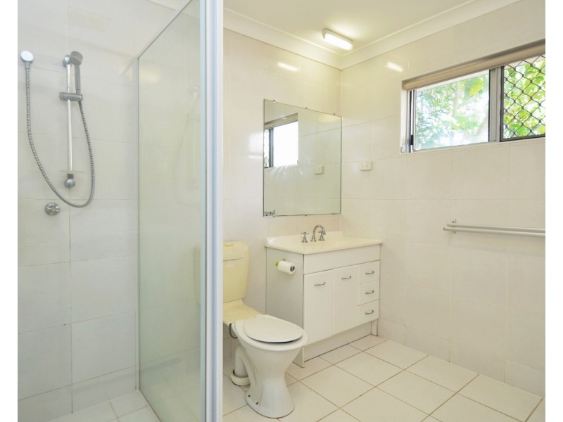3/17 Leigh St, West End QLD 4810