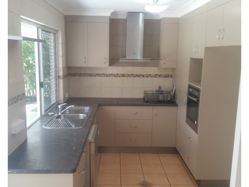 5 Craiglea St, Mount Louisa QLD 4814