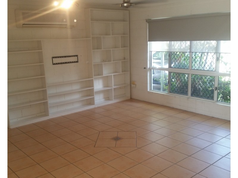 5 Craiglea St, Mount Louisa QLD 4814