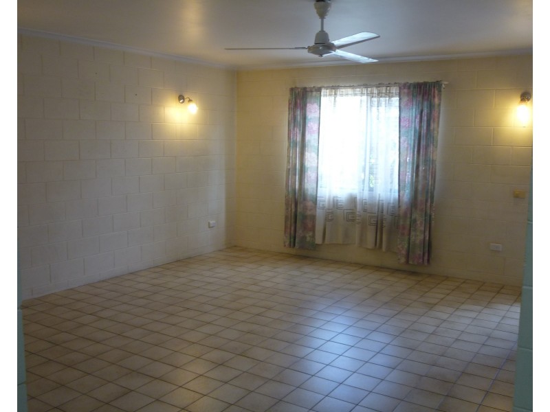 3/23 Park St, Pimlico QLD 4812