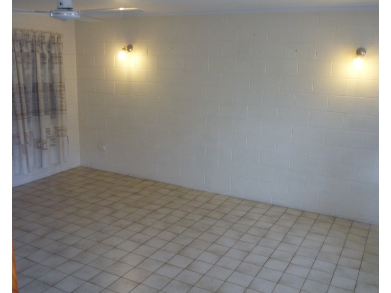 3/23 Park St, Pimlico QLD 4812