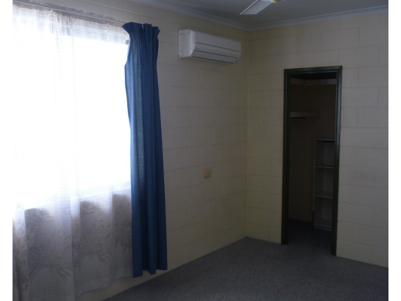 3/23 Park St, Pimlico QLD 4812