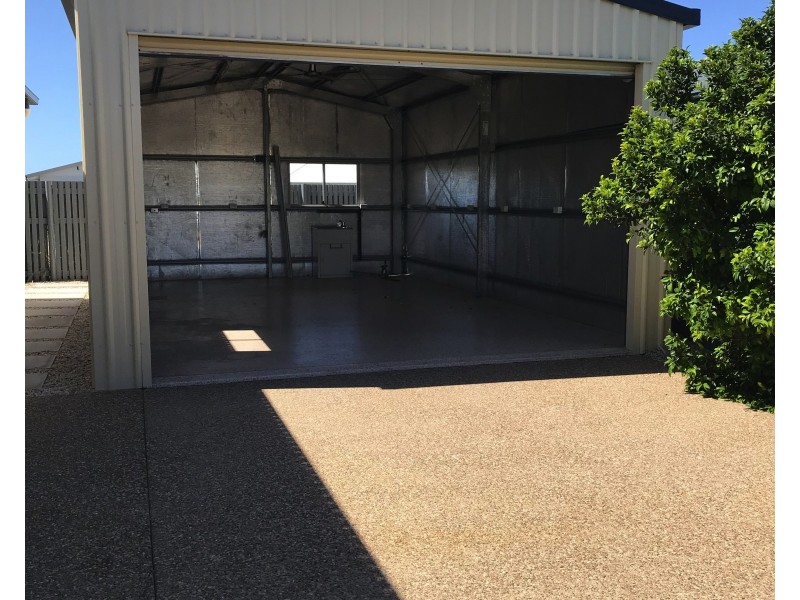 8 Goldfish Ct, Burdell QLD 4818