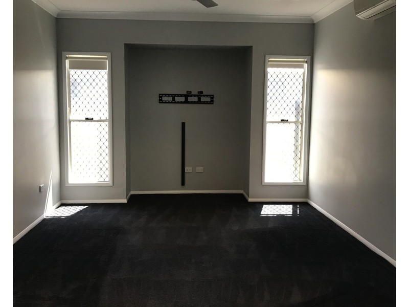 8 Goldfish Ct, Burdell QLD 4818