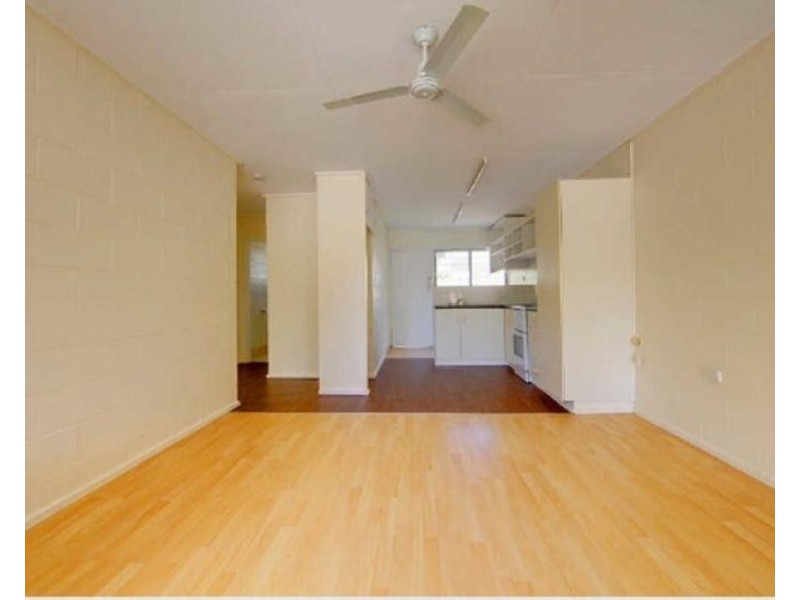 2/8 Bent St, Mundingburra QLD 4812