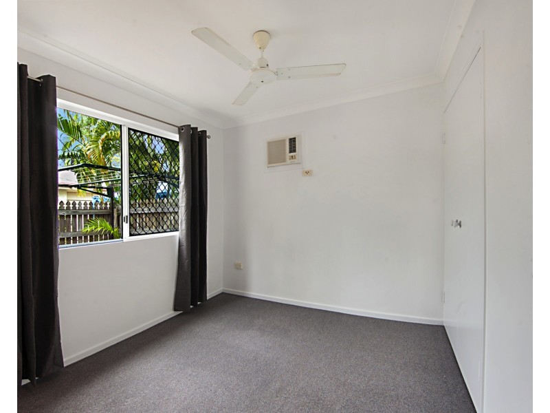 13A Tuffley Street, West End QLD 4810