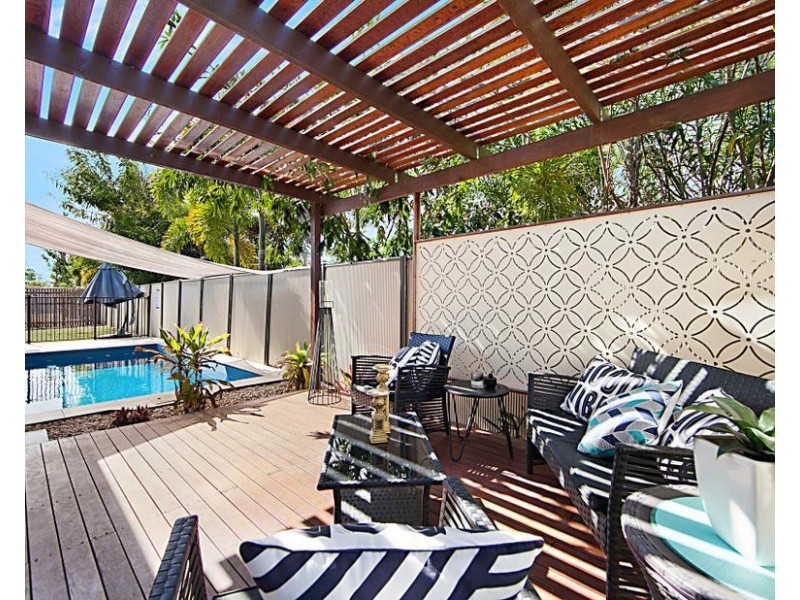 4 Ellendale Street, Mount Low QLD 4818