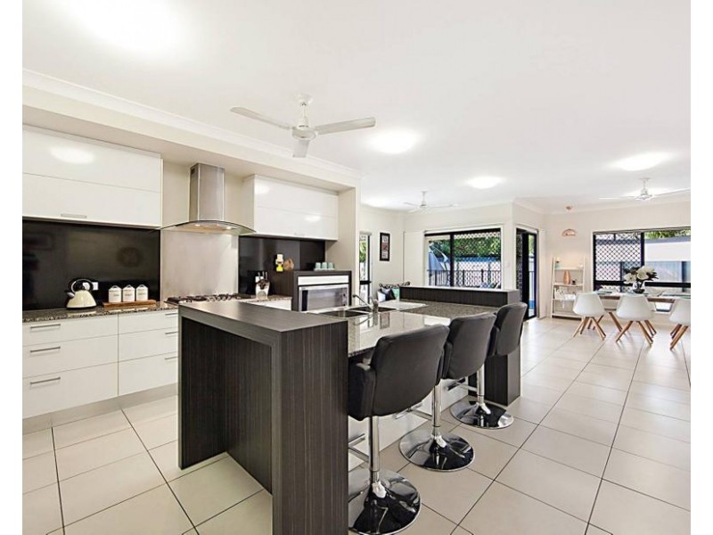 4 Ellendale Street, Mount Low QLD 4818