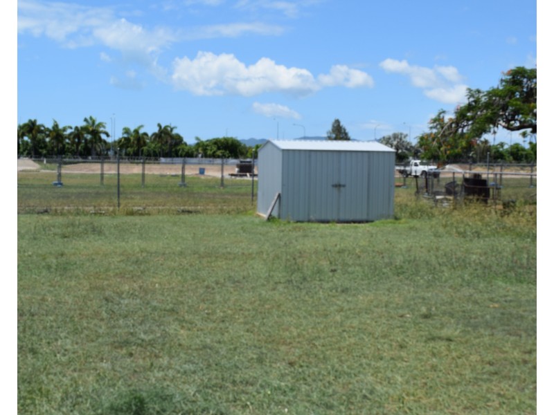 4 Sunderland St, Garbutt QLD 4814