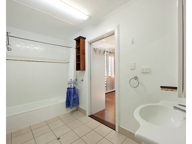 16 Finschafen St, Aitkenvale QLD 4814