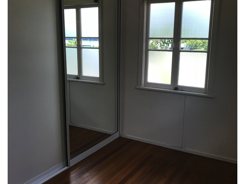 69 Albury St, Pimlico QLD 4812