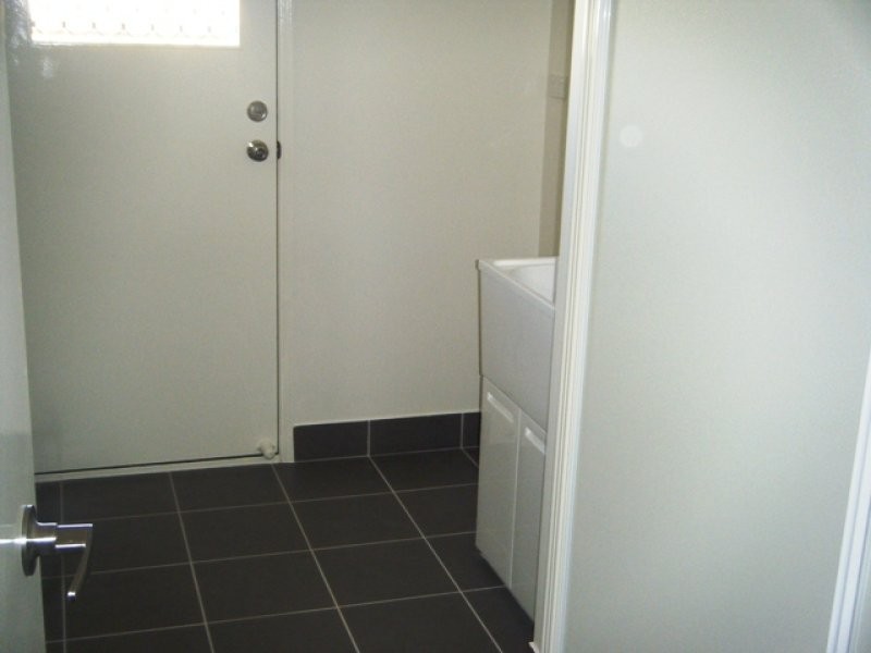 13 Halloran Court, Thabeban QLD 4670