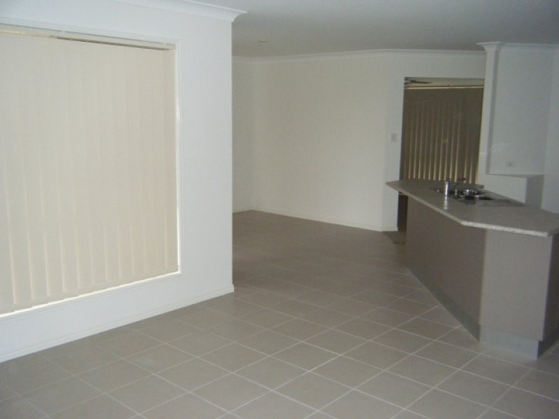 30 Dawson Avenue, Thabeban QLD 4670