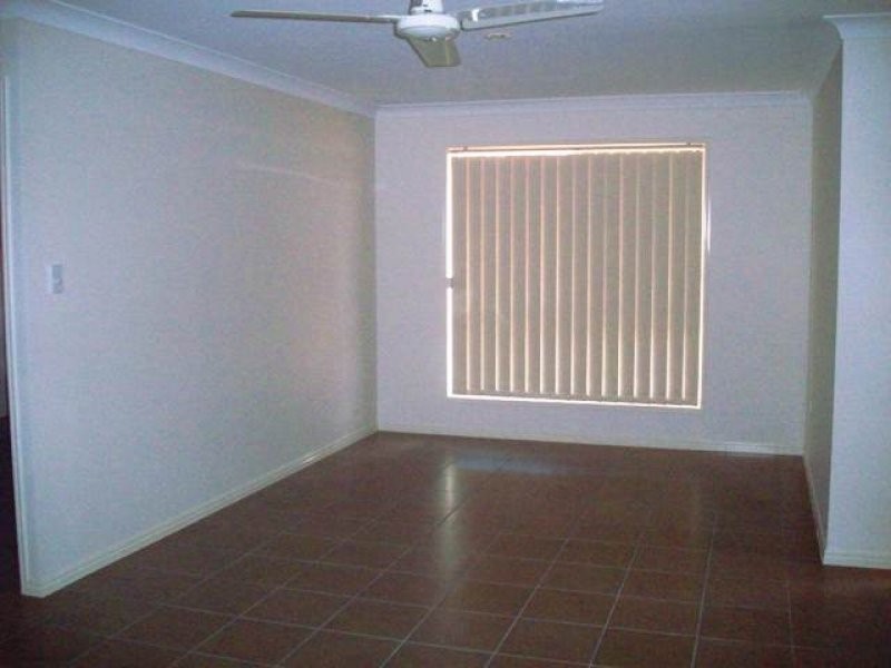 21 Green Avenue, Branyan QLD 4670