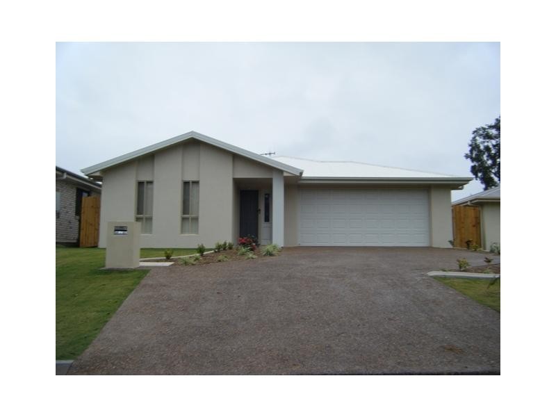 21 Green Avenue, Branyan QLD 4670
