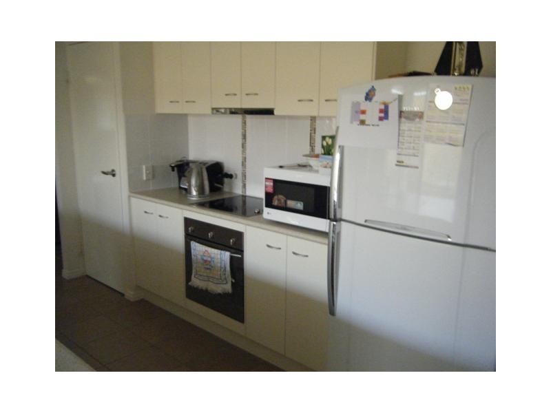 21 Green Avenue, Branyan QLD 4670