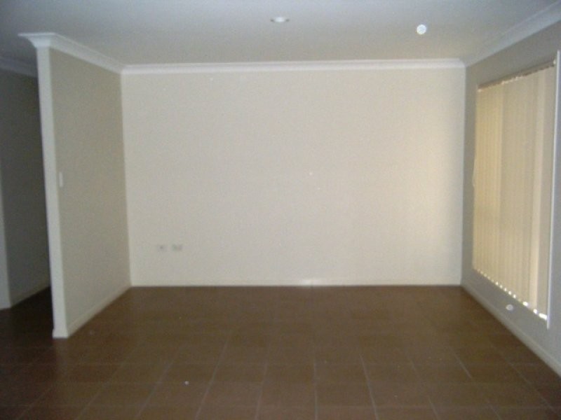 3 Sams Place, Coral Cove QLD 4670