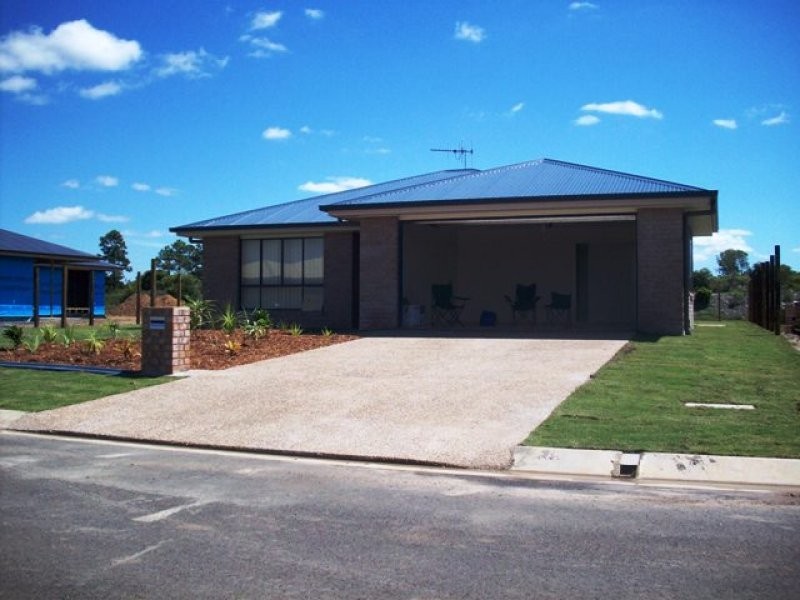 13 blake court, Thabeban QLD 4670