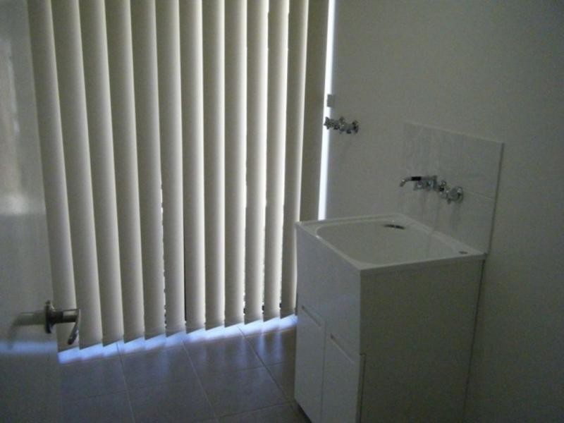 37 searle street, Thabeban QLD 4670