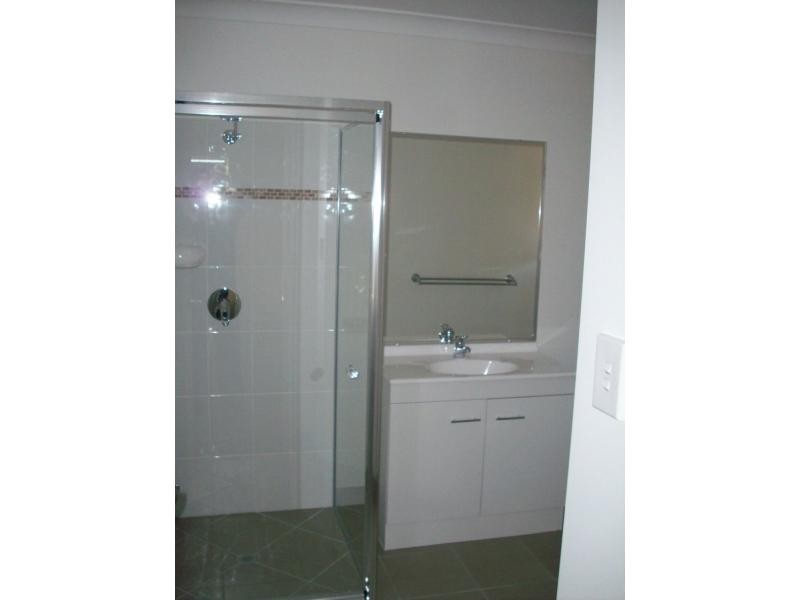 9 Broadmeadow Avenue, Thabeban QLD 4670