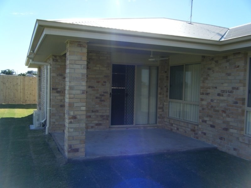 9 Blake Close, Coral Cove QLD 4670