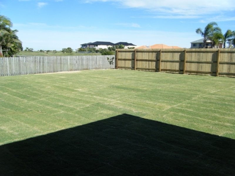 9 Blake Close, Coral Cove QLD 4670