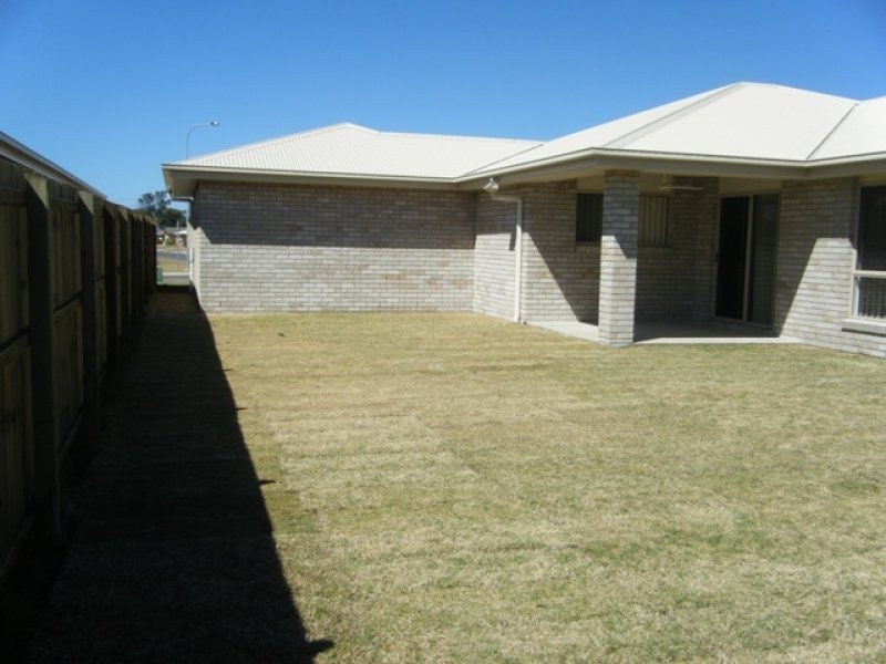 1 blake court, Thabeban QLD 4670