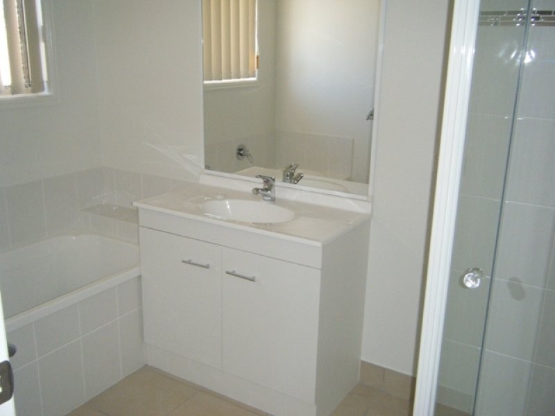 1 blake court, Thabeban QLD 4670