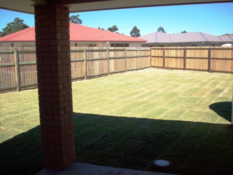 18 Keppel Crescent, Thabeban QLD 4670