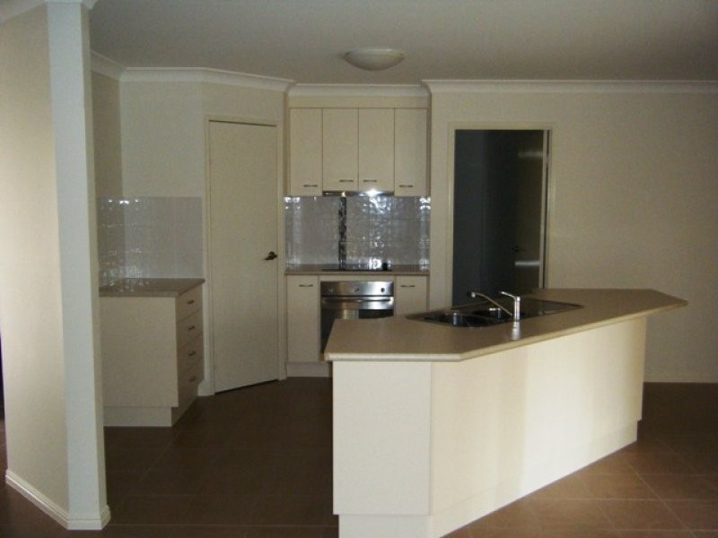 23 Keppel Crescent, Thabeban QLD 4670