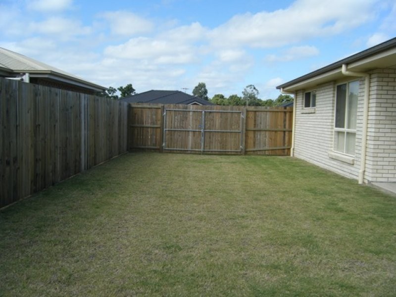 23 Keppel Crescent, Thabeban QLD 4670