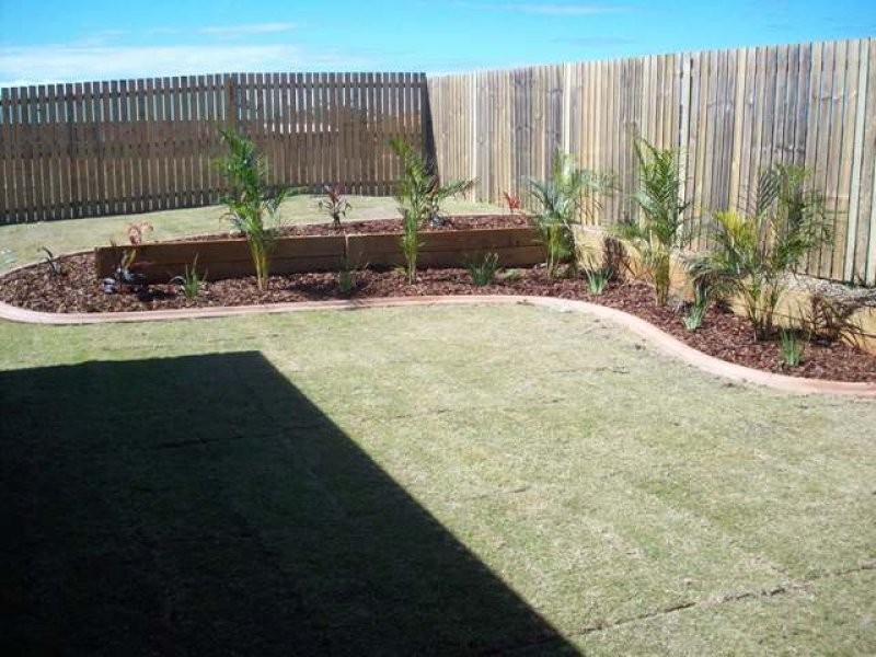 3 Toppers Drive, Coral Cove QLD 4670